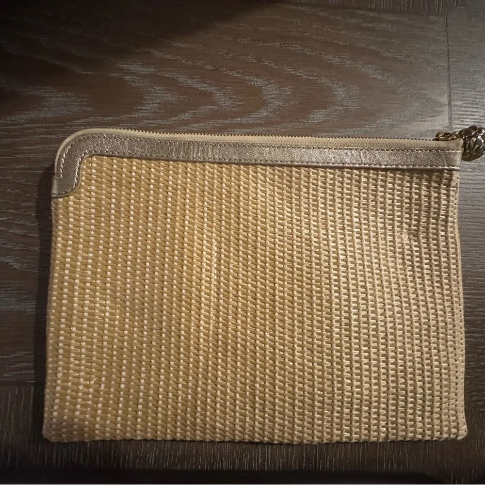 Lilly Pulitzer Gold and Tan Woven Clutch - Picture 5 of 7